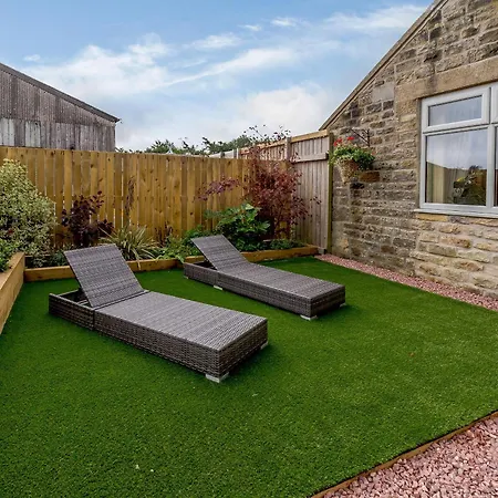 Holiday home Bee's Cottage- Uk30527